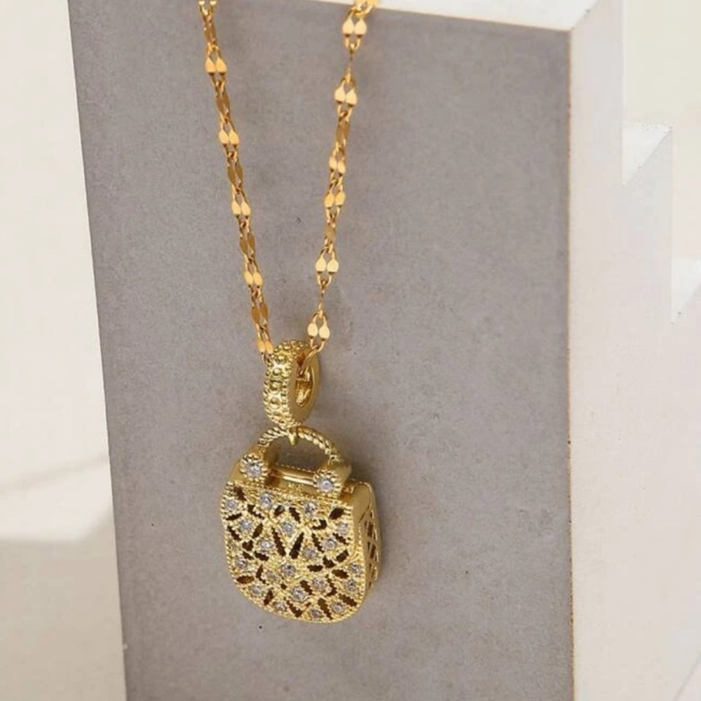 Gold Purse Necklace